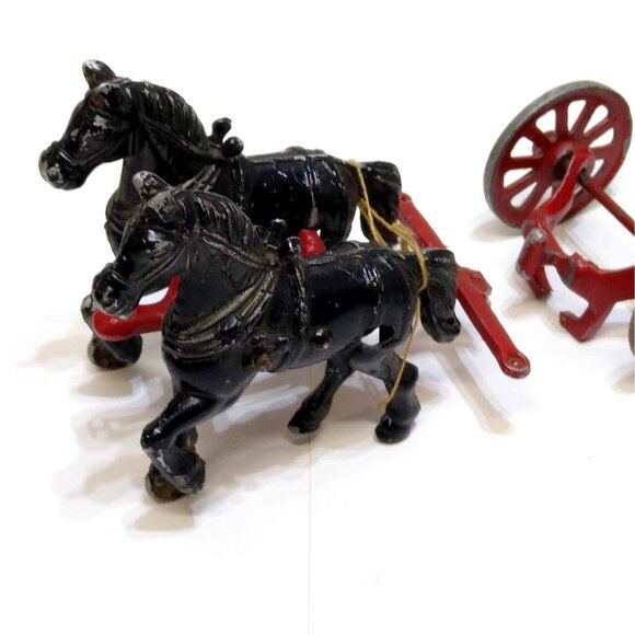 Stanley Toy Co. Horse Drawn Farm Hay Work Cast Wagon w/Driver Toy Original Paint - Picture 5 of 13
